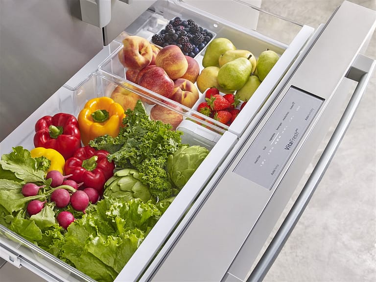 Refrigerator with Veggies